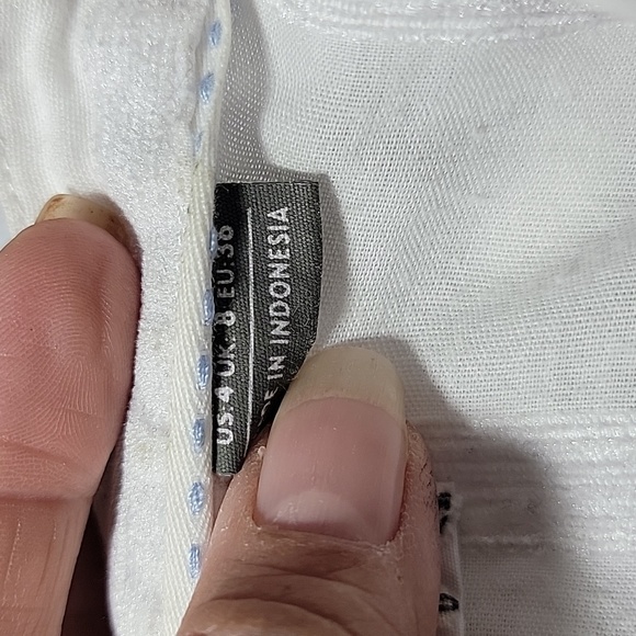 Anthropologie Size 4 White Tie Waist, Button Front Blouse - Picture 15 of 15